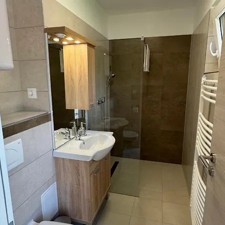 Sziget Apartmanhaz