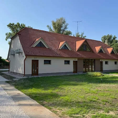 Sziget Apartmanhaz